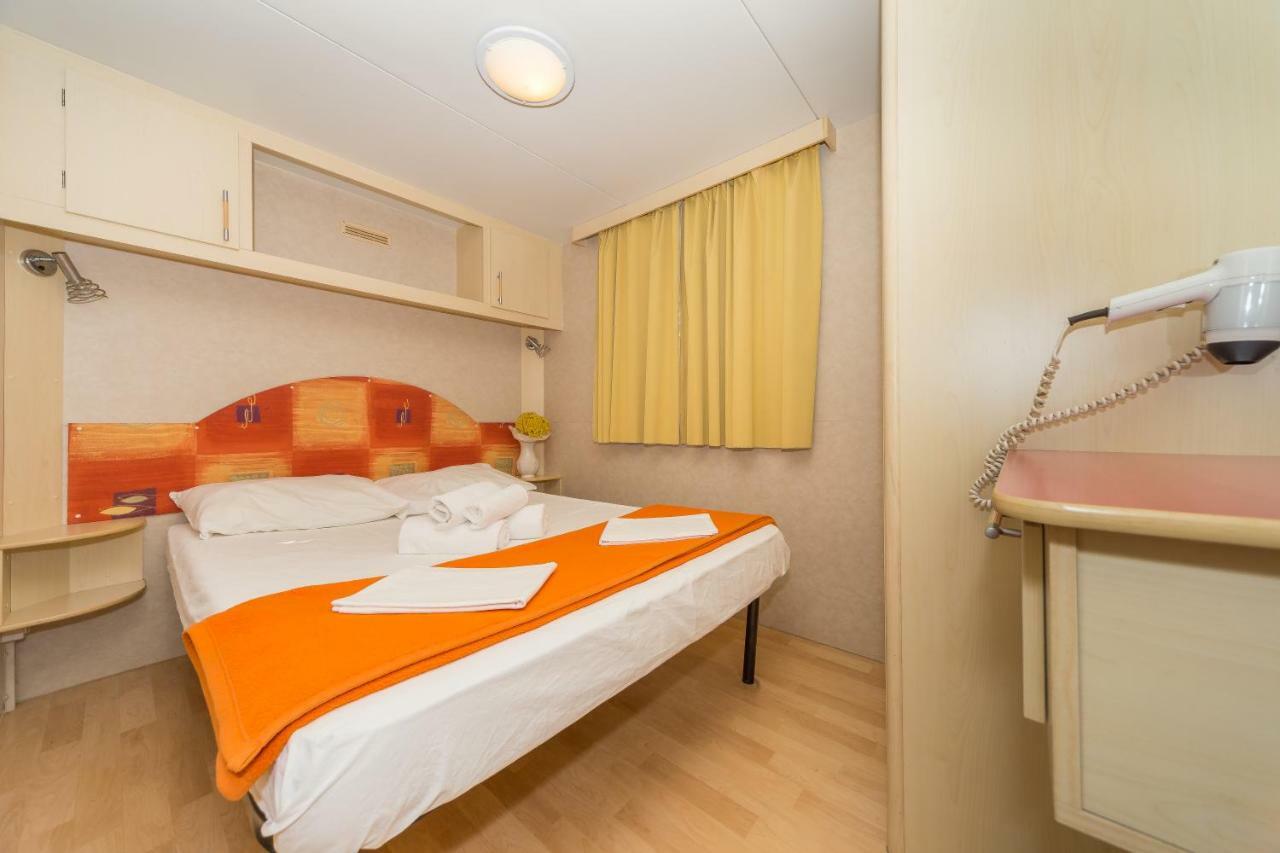 Diana & Josip Mobile Homes Biograd Na Moru Dış mekan fotoğraf